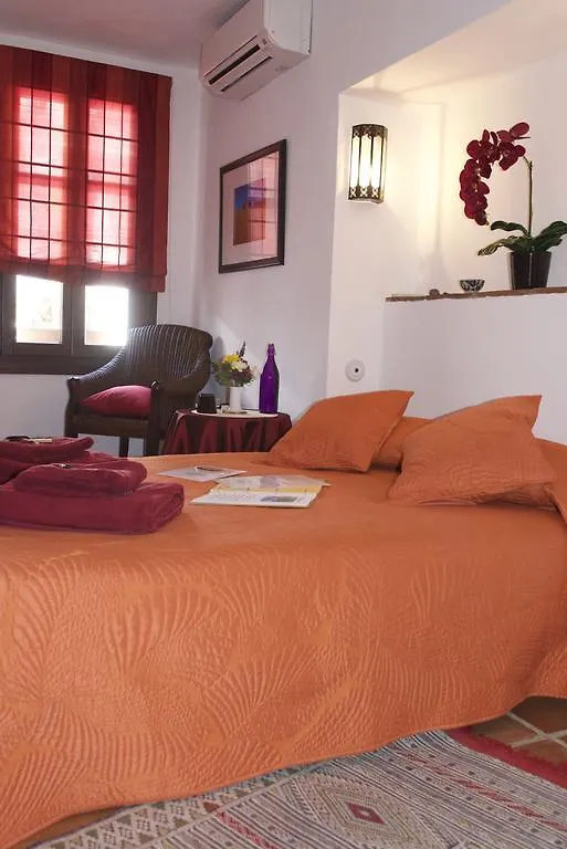 Barros De Luna Guest House Coin Spain