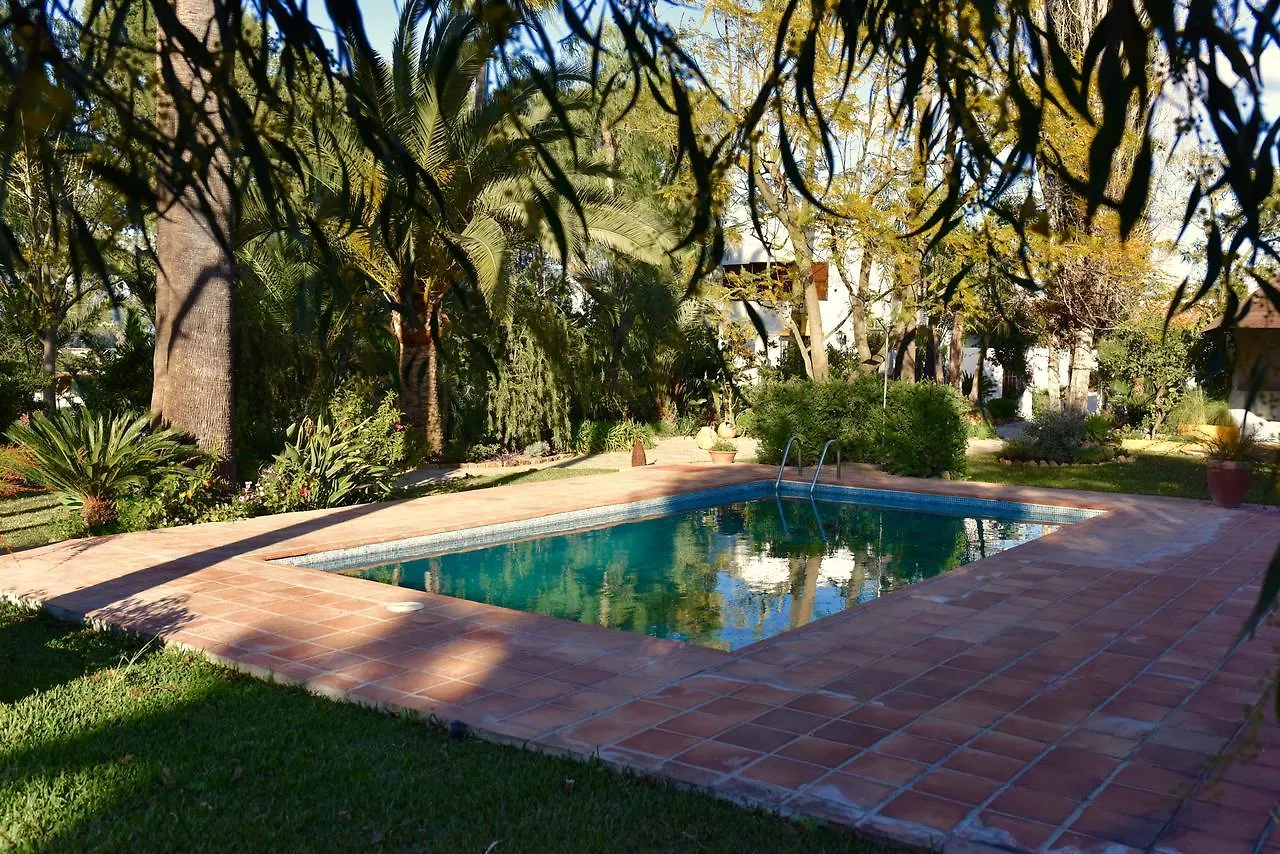 Barros De Luna Guest House Coin Spain