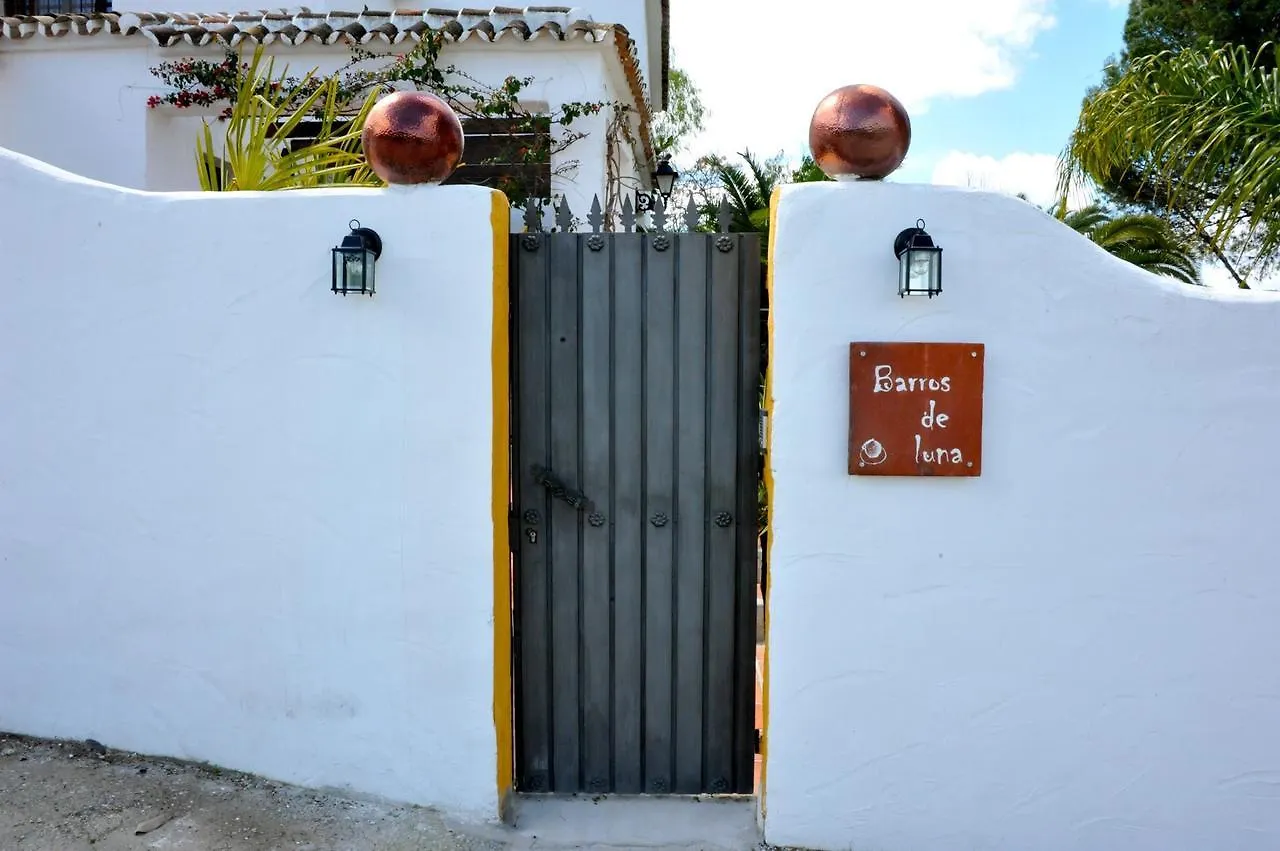 Barros De Luna Guest House Coin Spain