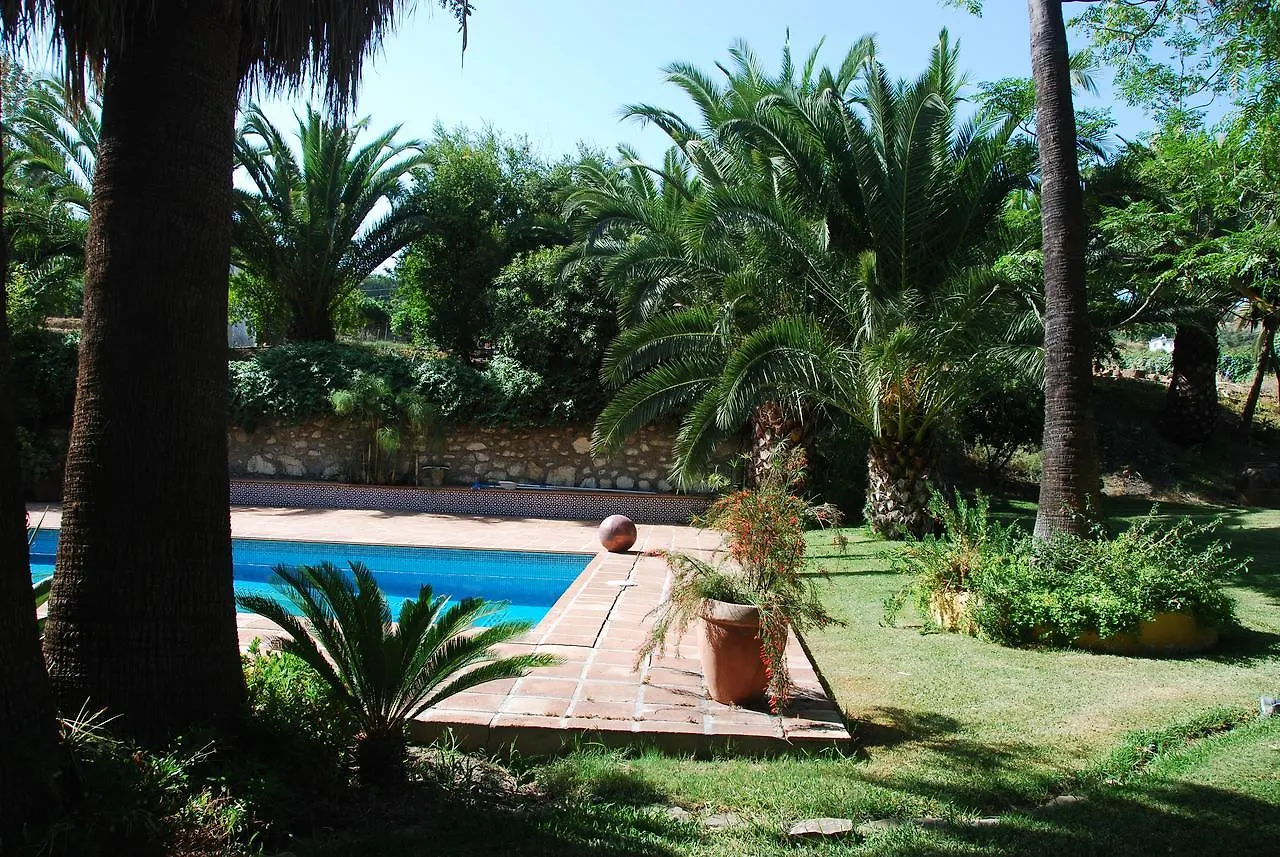 Barros De Luna Guest House Coin Spain