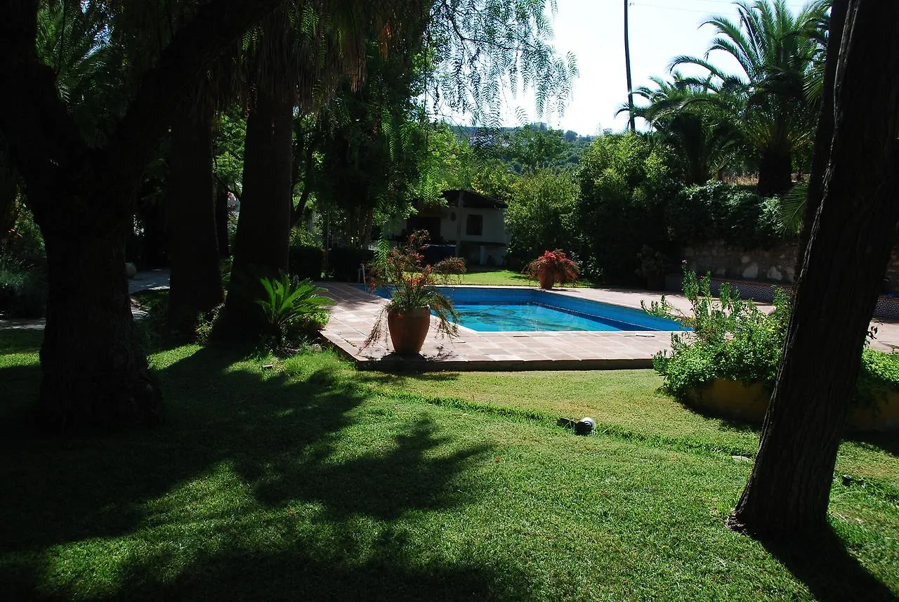 Barros De Luna Guest House Coin