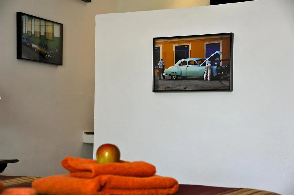 Barros De Luna Guest House Coin